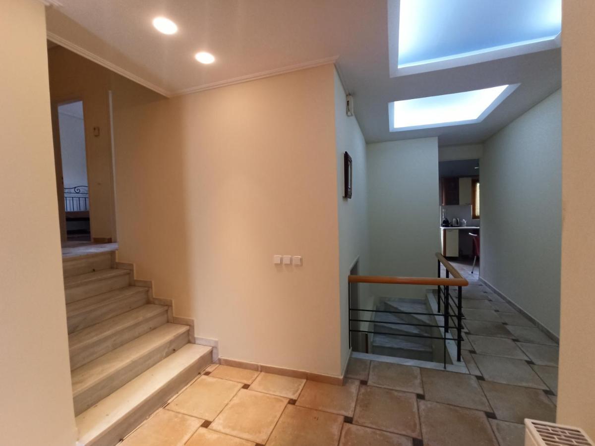 Σπίτι Στο Ρίο Πατρών Με Κήπο - Detached House In Rio With Garden Apartment Bagian luar foto