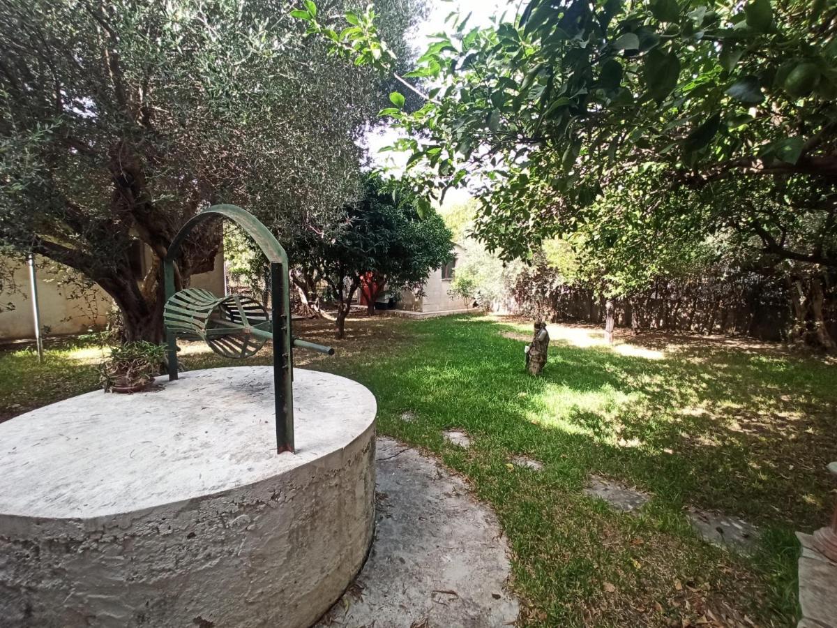 Σπίτι Στο Ρίο Πατρών Με Κήπο - Detached House In Rio With Garden Apartment Bagian luar foto