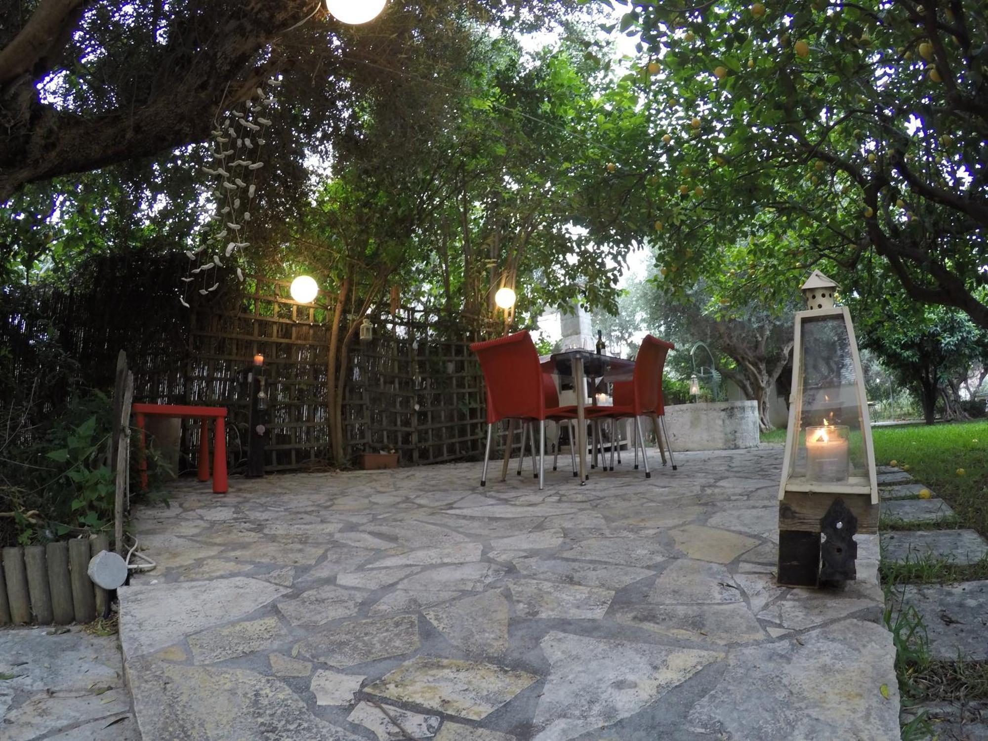 Σπίτι Στο Ρίο Πατρών Με Κήπο - Detached House In Rio With Garden Apartment Bagian luar foto