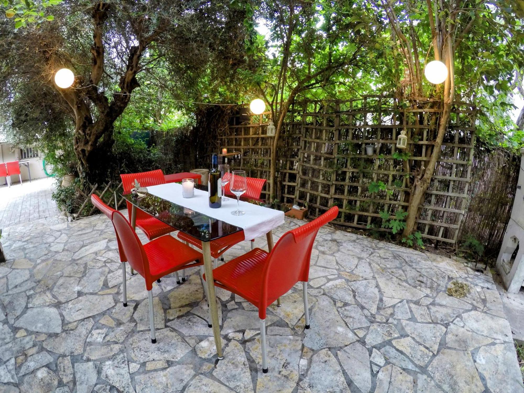 Σπίτι Στο Ρίο Πατρών Με Κήπο - Detached House In Rio With Garden Apartment Bagian luar foto